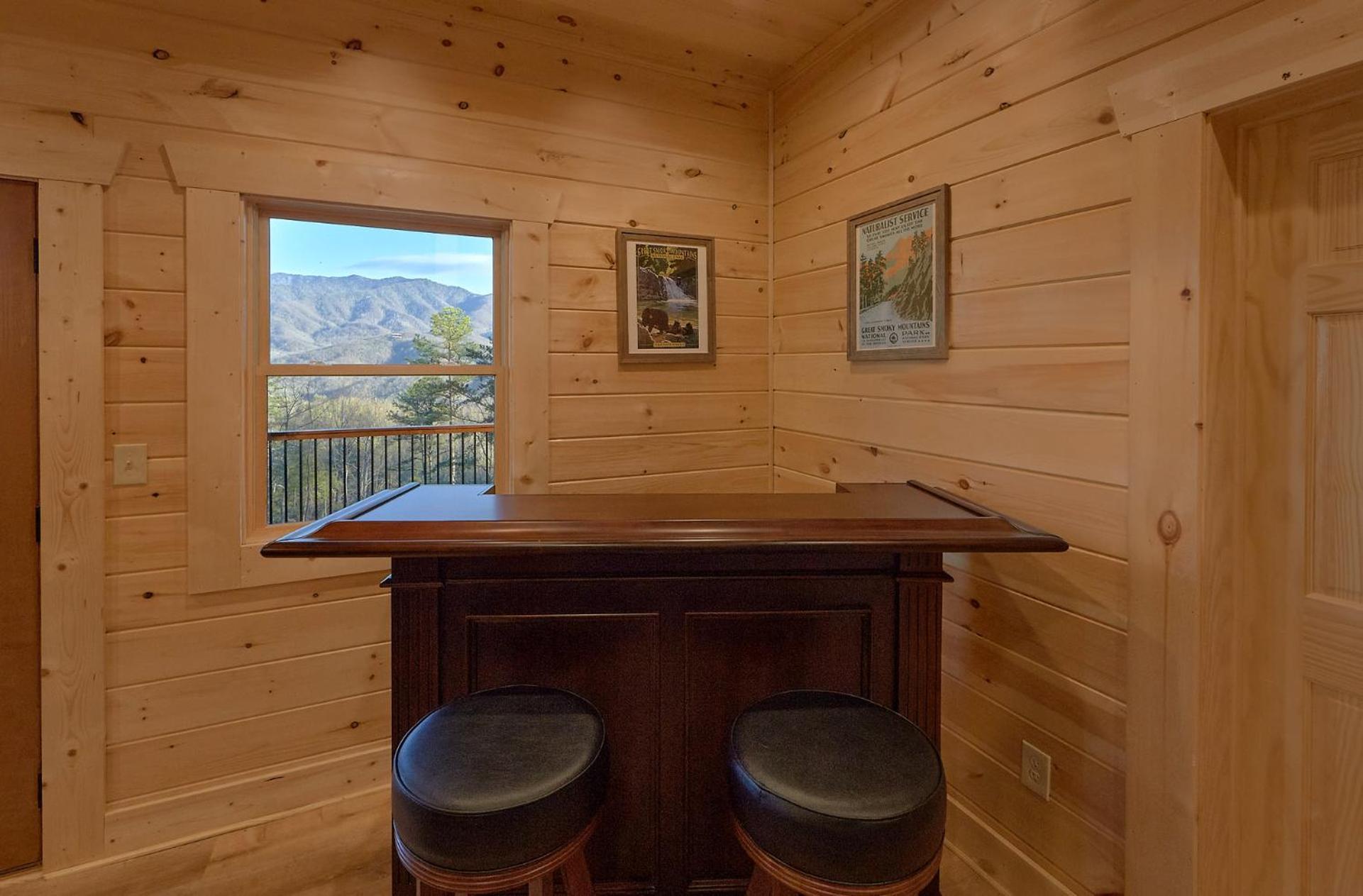 Misty Mountain Adventure Lodge Gatlinburg Exterior photo