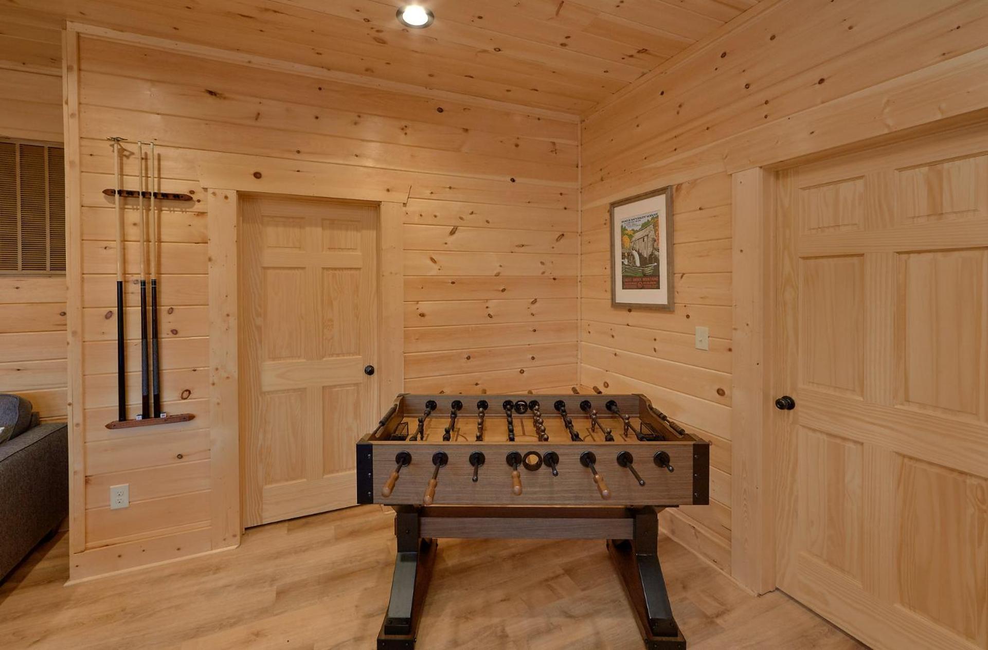 Misty Mountain Adventure Lodge Gatlinburg Exterior photo